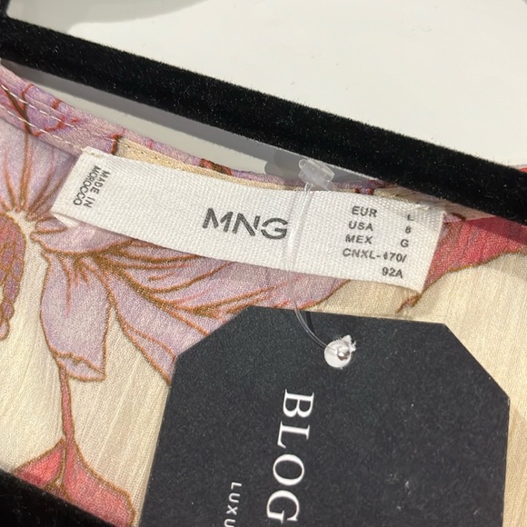 Mango Pink Floral Print Buttoned V-Neck Blouse - Picture 7 of 8